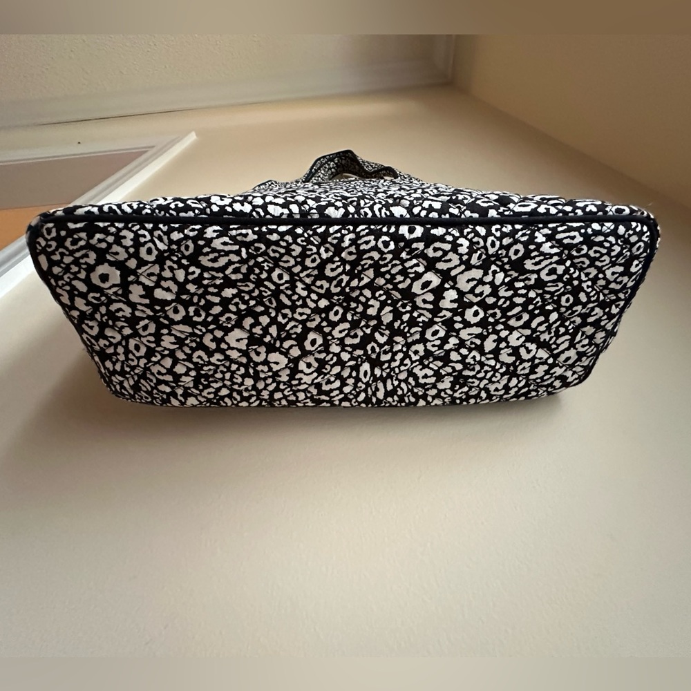 Vera Bradley Camocat Tote Bag - Picture 5 of 7